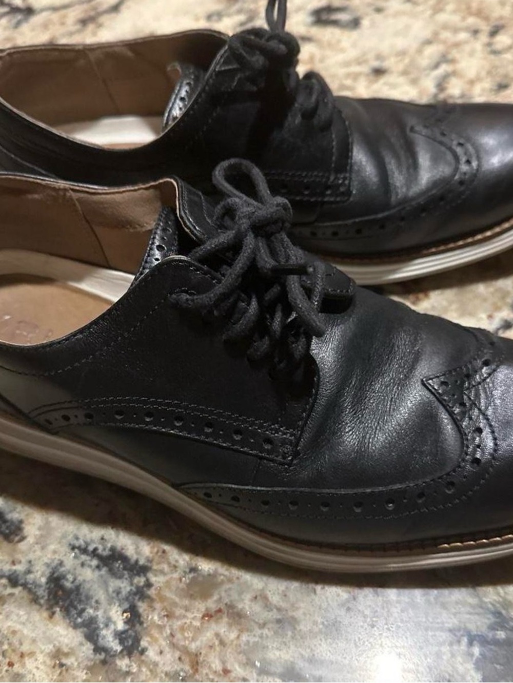 Men's Black Leather Wingtip Lace-Up Dress Shoes